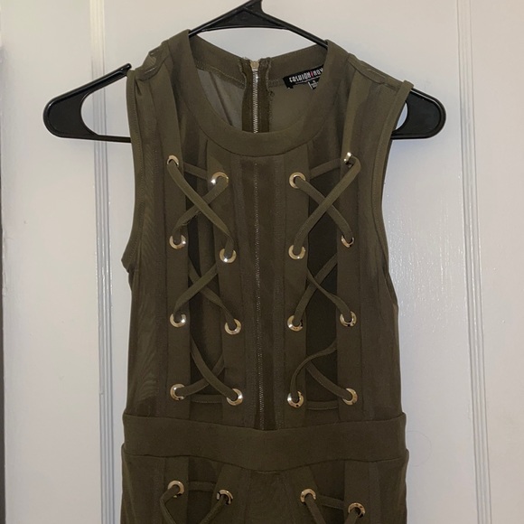 S FASHION NOVA DRESS - Picture 2 of 4